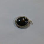 گردنبند نقره زنانه دست ساز دور نگین با حدید صینی کوچک+حکاکی ذکر افزایش رزق و روزی - Image 2