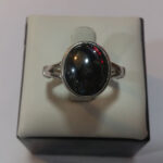 انگشتر نقره مردانه طرح صفوی ظریف با نگین حدید صینی+حکاکی ذکر امام صادق (ع) - Image 2