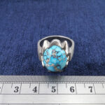 انگشتر نقره مردانه طرح دورچنگ خط راست با نگین فیروزه - Image 4