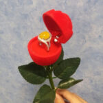 جعبه انگشتر طرح گل سرخ