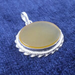 گردنبند طرح قجری با نگین شرف شمس + حکاکی