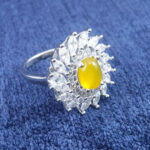 انگشتر نقره زنانه طرح سلطنتی با نگین شرف الشمس + حکاکی - Image 3