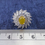 انگشتر نقره زنانه طرح سلطنتی با نگین شرف الشمس + حکاکی - Image 4