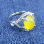 انگشتر نقره زنانه طرح شقایق با نگین شرف الشمس + حکاکی - Image 3