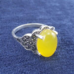 انگشتر نقره زنانه طرح گلبرگ