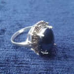 انگشتر نقره زنانه طرح خاتون با نگین حدید صینی+حکاکی - Image 2