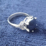 انگشتر نقره زنانه طرح شبنم با نگین حدید صینی+حکاکی - Image 2