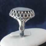 انگشتر نقره مردانه طرح صفوی اشکی نگین دار با نگین حدید صینی+حکاکی - Image 4