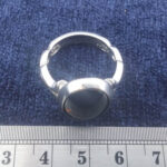 انگشتر نقره مردانه طرح صفوی ظریف با سنگ حدید صینی+حکاکی - Image 3