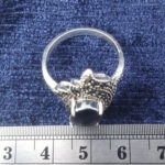 انگشتر نقره زنانه طرح کمند با نگین حدید صینی+حکاکی ذکر امام صادق (ع) - Image 2