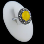 انگشتر نقره زنانه طرح آرامش با سنگ شرف شمس + حکاکی