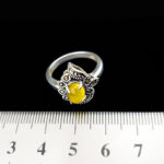 انگشتر نقره زنانه طرح رزا با سنگ شرف شمس + حکاکی - Image 2