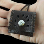 گردنبند چرم طبیعی دست ساز - Image 3