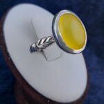 انگشتر نقره مردانه طرح صفوی ظریف دور بسته با سنگ شرف شمس + حکاکی