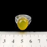 انگشتر نقره مردانه طرح خوشه‌ای سیاه قلم دور طلایی با نگین شرف شمس + حکاکی - Image 2