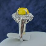 انگشتر زنانه نقره طرح بهاران با سنگ شرف الشمس + حکاکی - Image 2