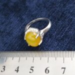 انگشتر نقره زنانه طرح عشق با سنگ شرف شمس + حکاکی - Image 3