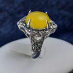 انگشتر نقره زنانه طرح نرگس با سنگ شرف شمس + حکاکی - Image 2