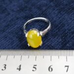 انگشتر نقره زنانه طرح نفیس با سنگ شرف شمس + حکاکی - Image 3