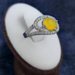 انگشتر زنانه نقره طرح ماریا دخترانه با سنگ شرف شمس + حکاکی