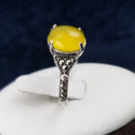 انگشتر نقره زنانه طرح لیلا با سنگ شرف شمس + حکاکی - Image 3