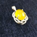 گردنبند نقره زنانه طرح فرشته با نگین شرف شمس + حکاکی