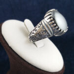 انگشتر نقره مردانه طرح قلم کاری سهیل با سنگ حدید صینی + حکاکی