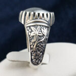 انگشتر نقره مردانه طرح قلم کاری سهیل با سنگ حدید صینی + حکاکی - Image 3