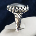 انگشتر نقره مردانه طرح اشکی امین با سنگ حدید صینی + حکاکی - Image 3