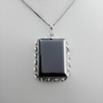 گردنبند نقره طرح دورپیچ مستطیلی دست ساز با نگین حدید صینی + حکاکی - Image 3