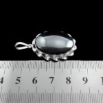 گردنبند نقره طرح دورپیچ بیضی دست ساز با نگین حدید صینی بزرگ + حکاکی - Image 2