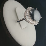 انگشتر نقره زنانه طرح بیتا با نگین حدید صینی+حکاکی