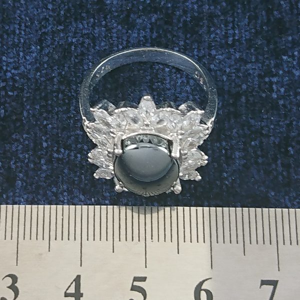 انگشتر نقره زنانه طرح خورشید با نگین حدید صینی+حکاکی - Image 2