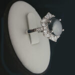 انگشتر نقره زنانه طرح مهسا با نگین حدید صینی+حکاکی