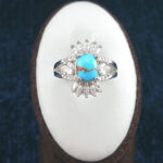 انگشتر نقره زنانه طرح میترا با نگین فیروزه نیشابوری - Image 3