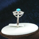 انگشتر نقره زنانه طرح شادی با نگین فیروزه نیشابوری - Image 4