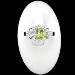 انگشتر نقره زنانه طرح آنا با سنگ زبرجد - Image 3