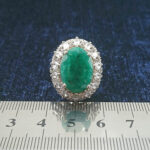 انگشتر نقره زنانه طرح پریسا با سنگ زمرد - Image 3