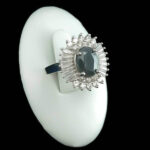 انگشتر نقره زنانه طرح مهتاب با سنگ یاقوت کبود الماس تراش