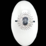 انگشتر نقره زنانه طرح روناک با سنگ یاقوت کبود الماس تراش - Image 2