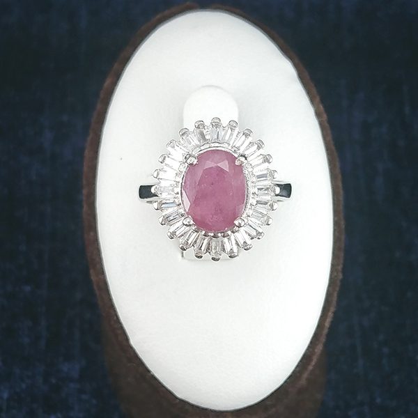 انگشتر نقره زنانه طرح شراره با سنگ یاقوت سرخ الماس تراش - Image 2