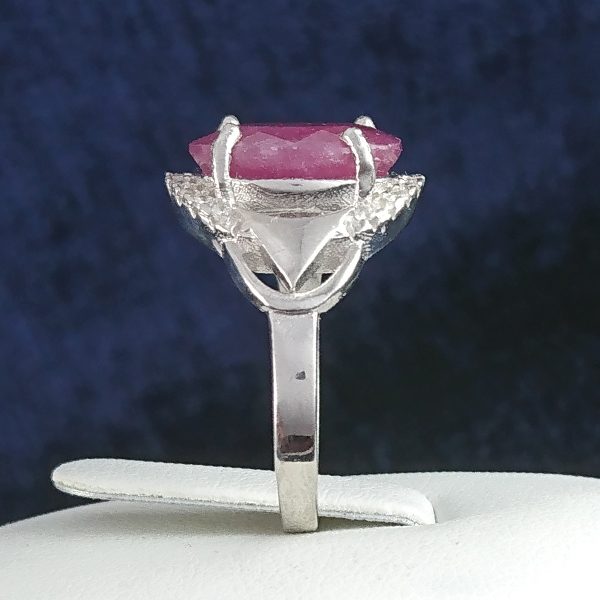 انگشتر نقره زنانه طرح پگاه با سنگ یاقوت سرخ الماس تراش - Image 4