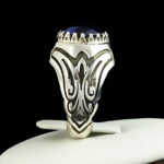 انگشتر نقره مردانه طرح ارسلان با سنگ یاقوت کبود الماس تراش - Image 3