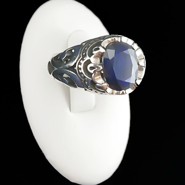 بهترین انگشتر یاقوت کبود نفیس