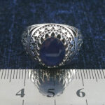 انگشتر نقره مردانه طرح سینا با سنگ یاقوت کبود الماس تراش - Image 3