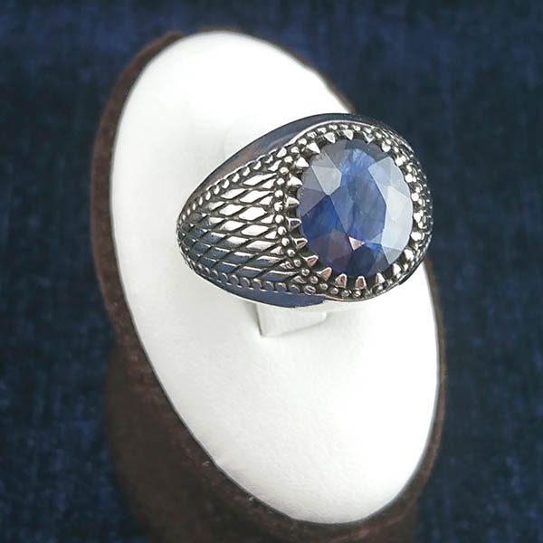 زیباترین انگشتر یاقوت کبود ارزان