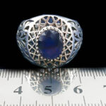 انگشتر نقره مردانه طرح صدرا با نگین یاقوت کبود الماس تراش - Image 2