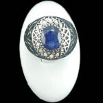 انگشتر نقره مردانه طرح صدرا با نگین یاقوت کبود الماس تراش - Image 3