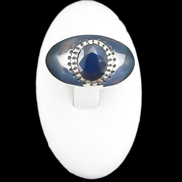 انگشتر نقره مردانه طرح آرمان با نگین یاقوت کبود الماس تراش - Image 4