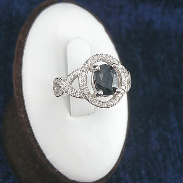 انواع انگشتر یاقوت کبود دخترانه فانتزی